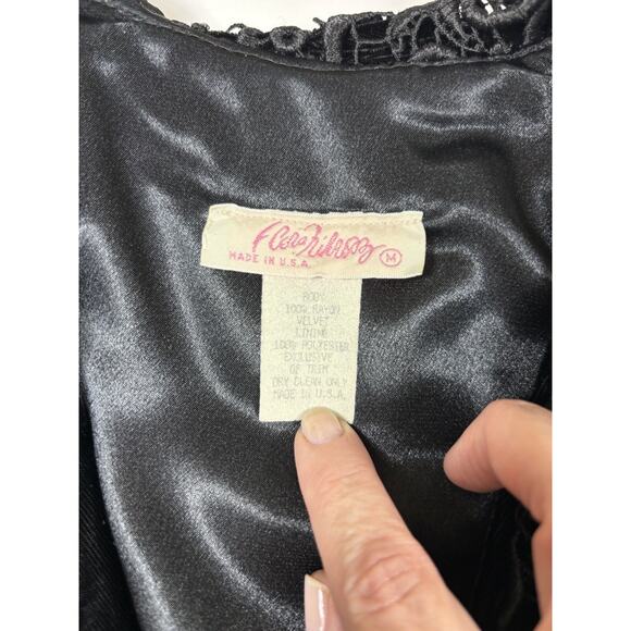 Vintage VTG Flora Nikrooz Dressing Gown Wrap Dress Robe Black Velvet Size Medium - Picture 4 of 11